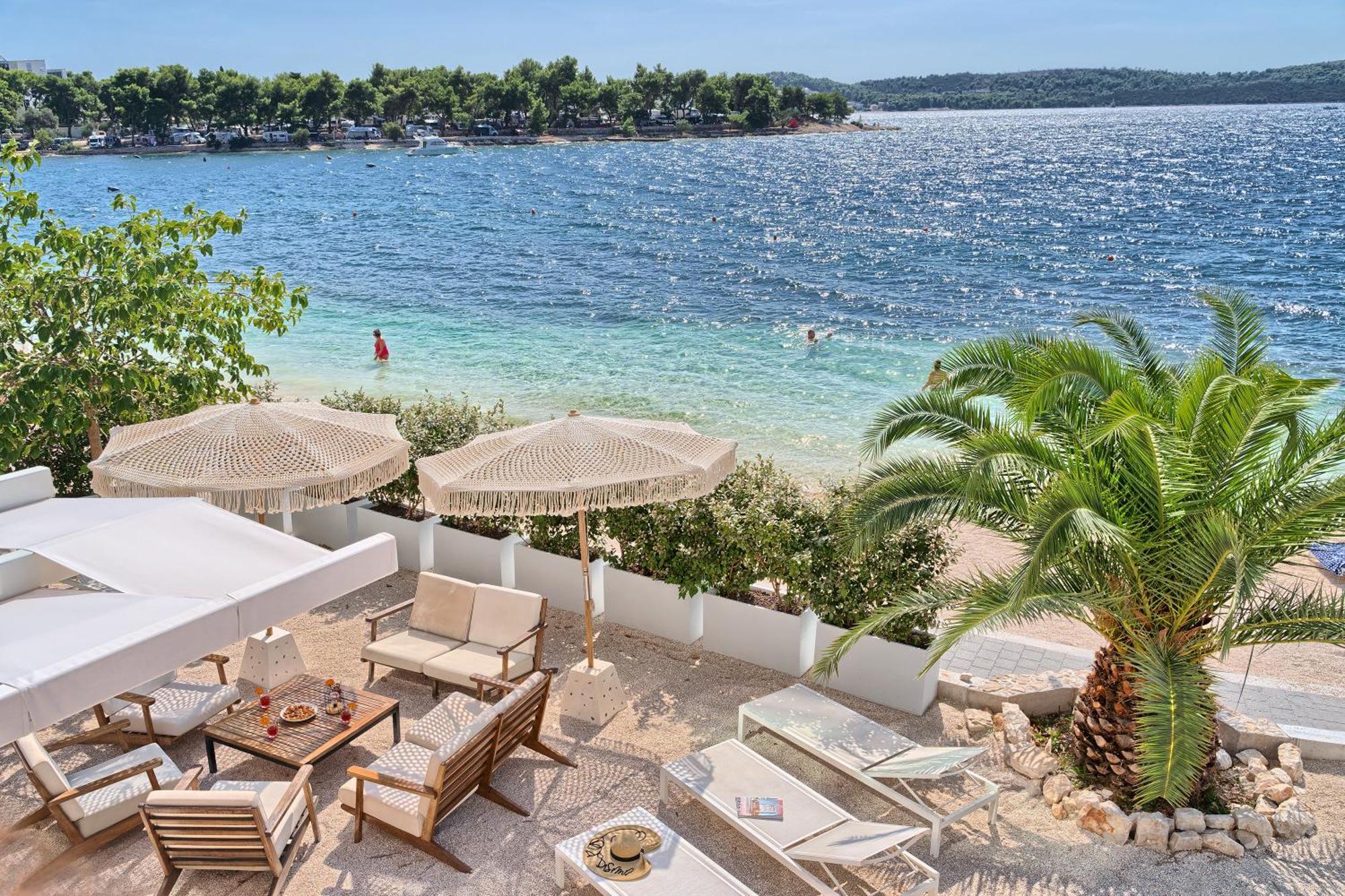 Livingstone Beach House Trogir Extérieur photo