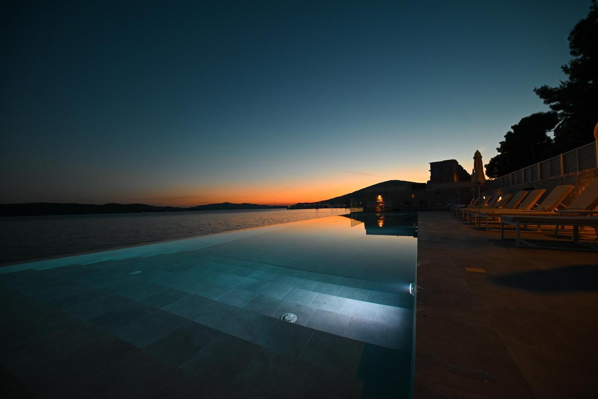 Livingstone Beach House Trogir Extérieur photo
