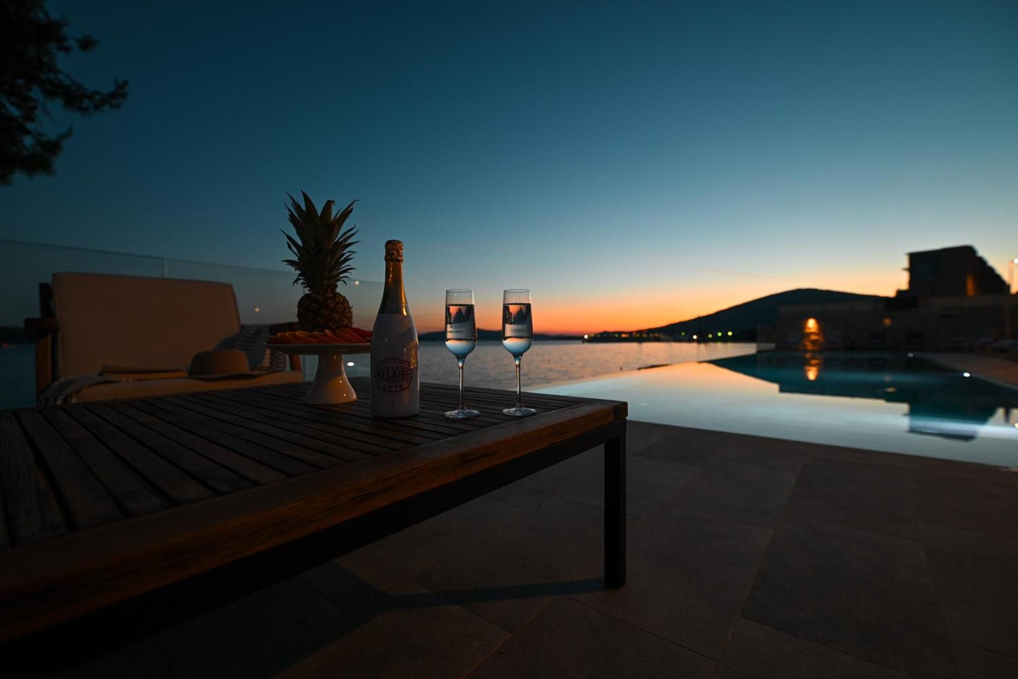 Livingstone Beach House Trogir Extérieur photo